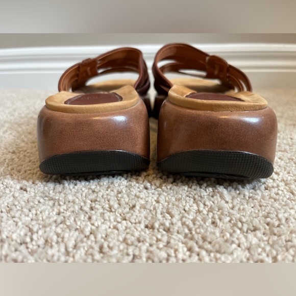 Dansko ‘Lacey’ Tooled Leather Embossed Swirl Slide Cognac Sandals EU 40 - Picture 5 of 10